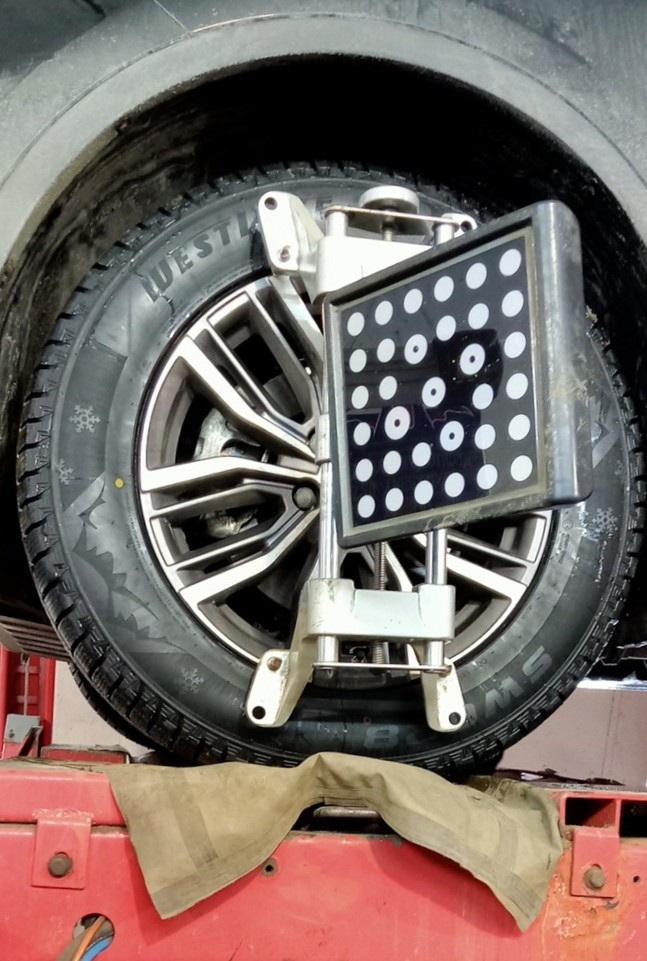 Сход-развал Geely Atlas