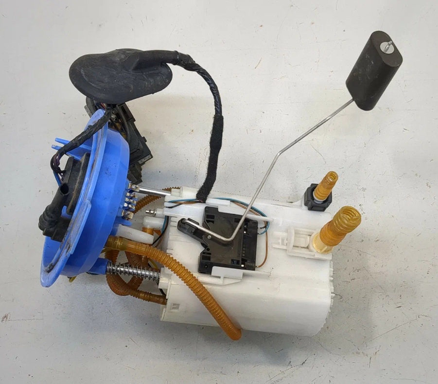 Погружной бензонасос