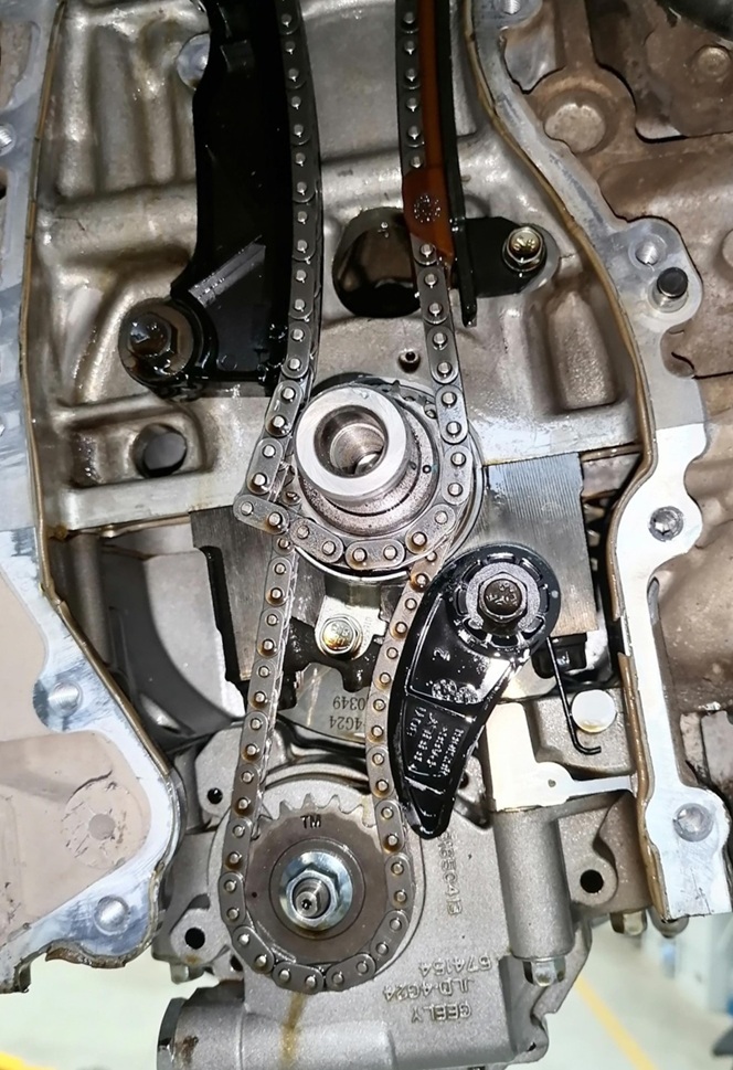 Замена цепи ГРМ Geely Atlas