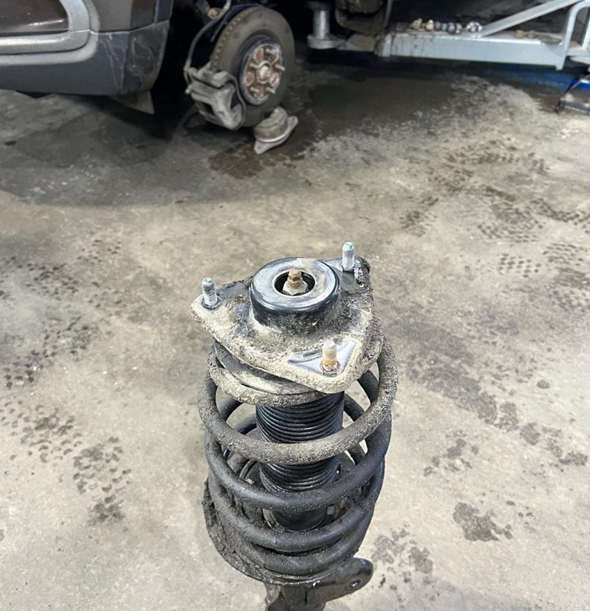 Замена опорных подшипников Geely Atlas