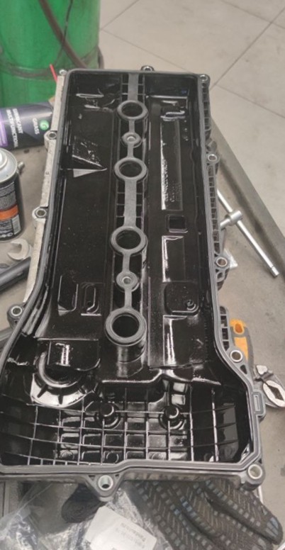 Замена прокладки клапанной крышки Geely Atlas