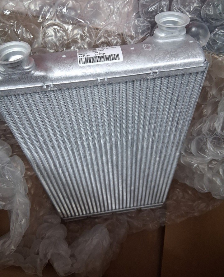 Новый радиатор отопителя салона