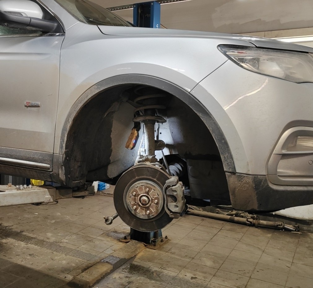 Замена ступичного подшипника Geely Atlas