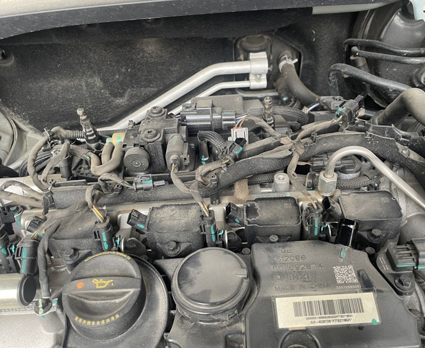 Замена свечей зажигания Geely Monjaro