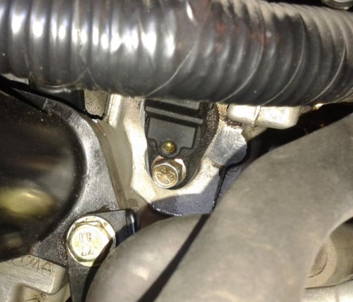 замена датчика распредвала джили