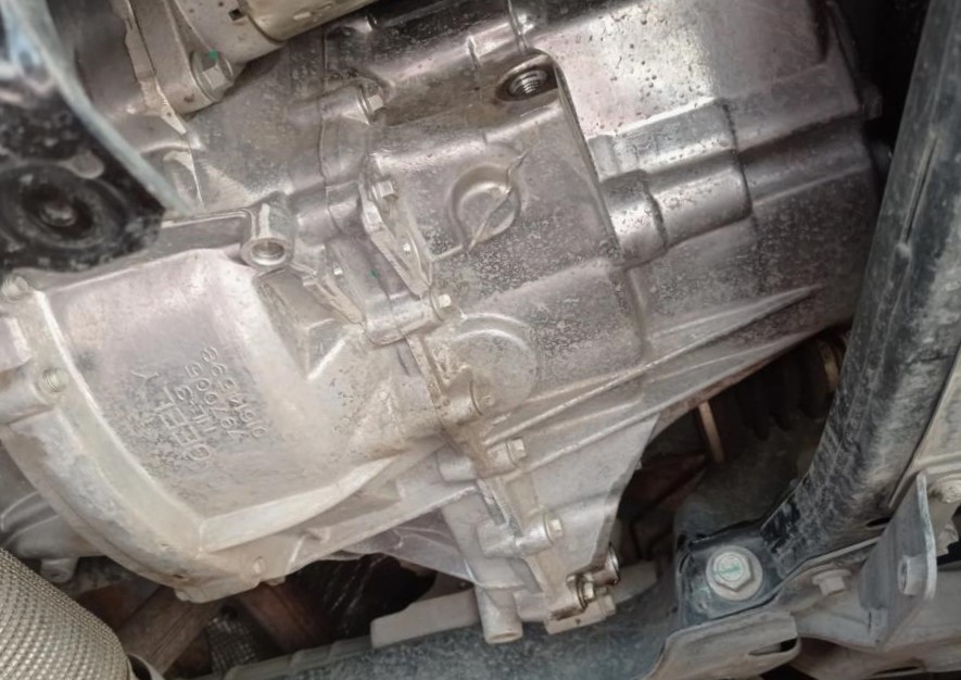замена масла мкпп джили