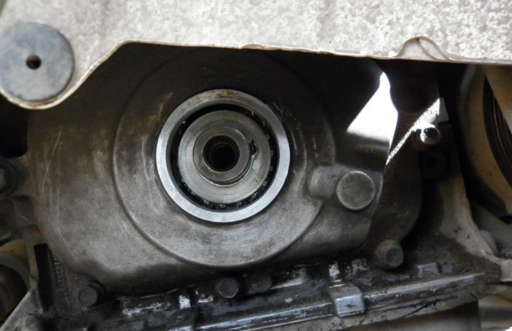 замена переднего сальника коленвала Джили