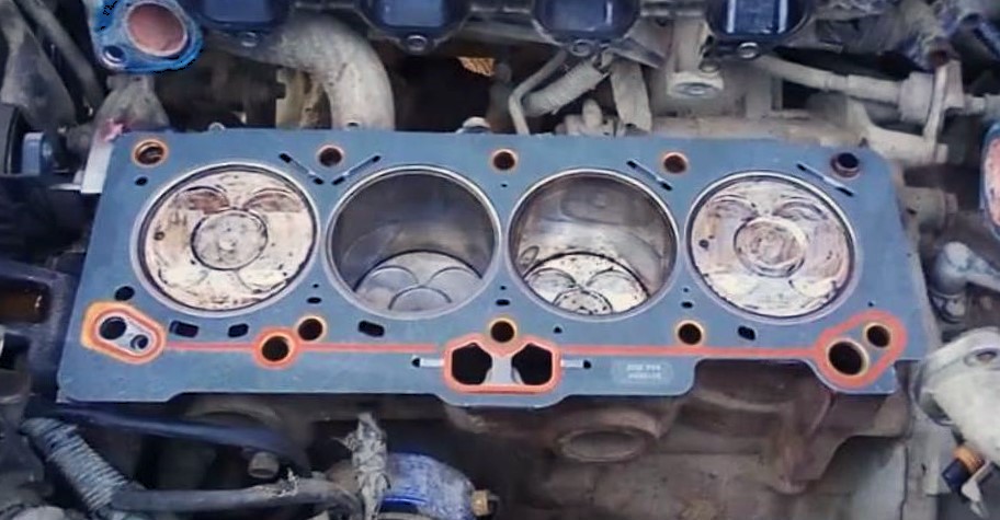 Замена прокладки ГБЦ Джили